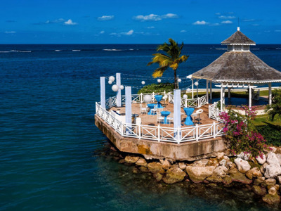 Hotel Near Beach